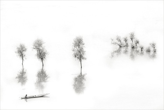 Torben Huss, "Flood." Manasbal, Kashmir, 1979